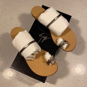 Giuseppe Zanotti Rock 10 Infradito Pisolo Sandals Size 7